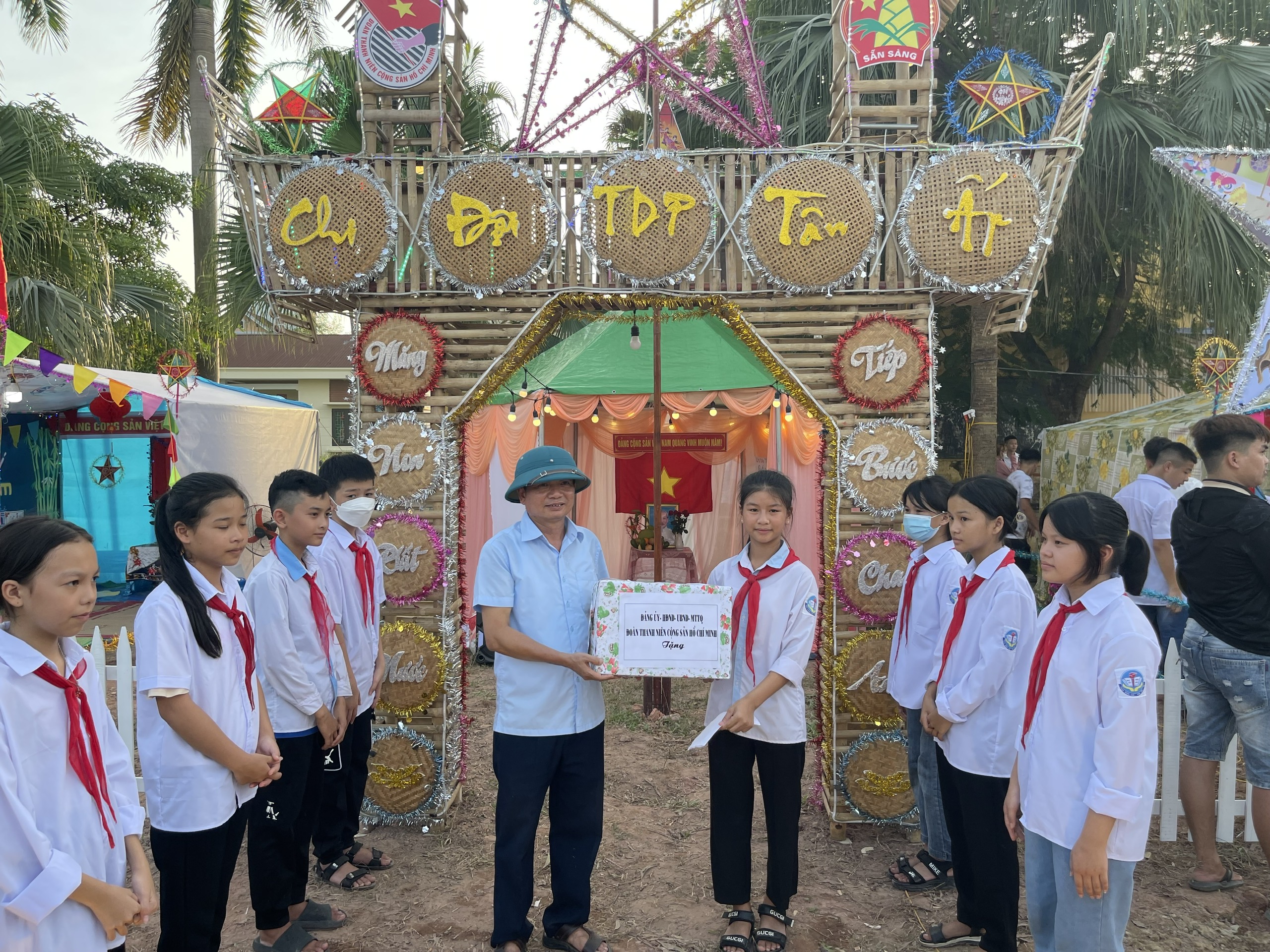 Đông cao tổ chức Hội trại trung thu năm 2022 - Tin tức sự kiện - Phường Đông Cao Đông cao tổ chức Hội trại trung thu năm 2022 - Tin tức sự kiện - Phường Đông Cao